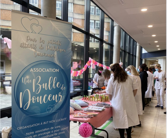 Octobre rose : Vente solidaire de l’association « Une bulle de douceur » au profit des patients du GHH