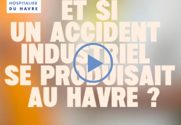 🎥🚨 Et si un accident industriel se produisait au Havre ? Découvrez le nouveau sas de décontamination des urgences du GHH !☣️🏥